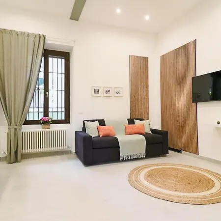 New Private Apt In Como Comfort - Elegant - Comfortable Como
