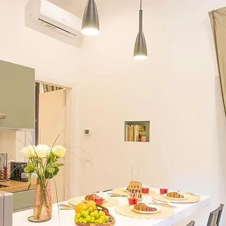 New Private Apt In Como Comfort - Elegant - Comfortable *