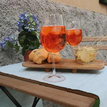 New Private Apt In Como Comfort - Elegant - Comfortable Como