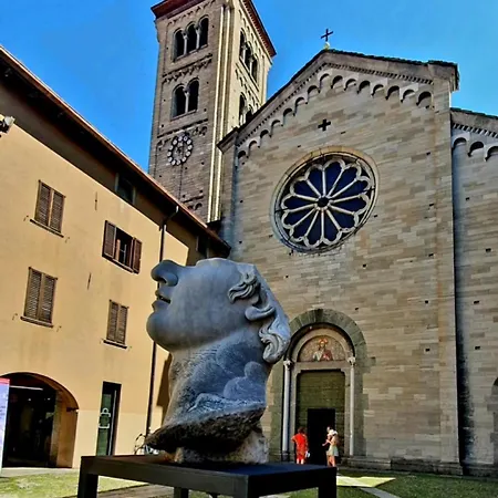 New Private In Whit A-c Comfort - Elegant - Comfortable * Como