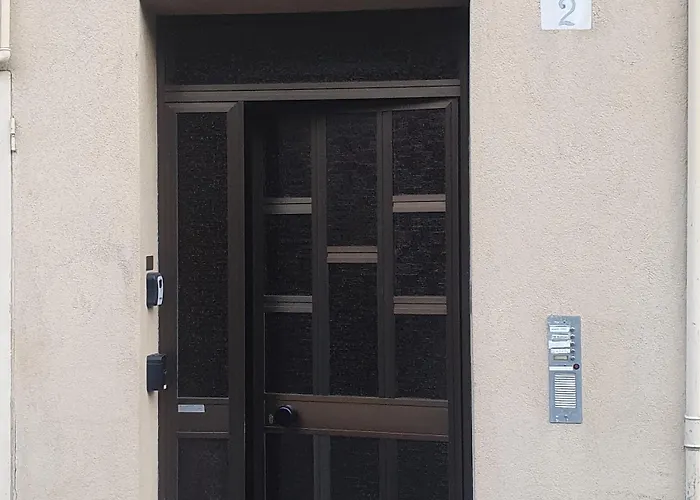 - Swiss Border Modern - Ac & Wifi Apartment *